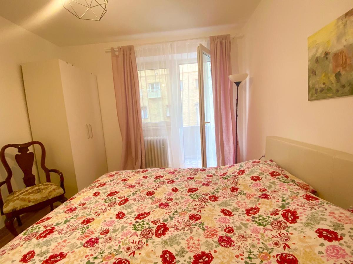 Appartamento Uptown Girl Belgrado Esterno foto
