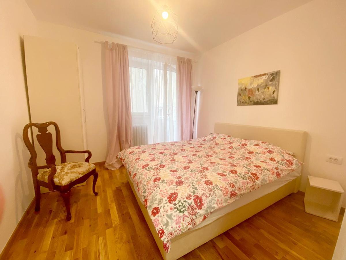 Appartamento Uptown Girl Belgrado Esterno foto